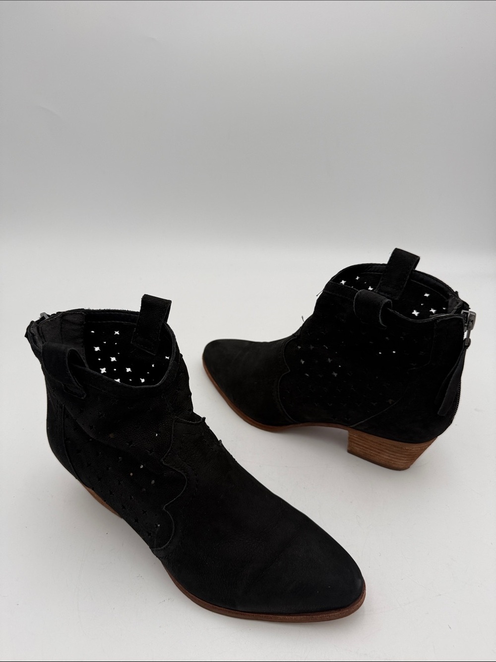 Sam Edelman Black Suede Perforated Ankle Booties women 6 festival rodeo casual